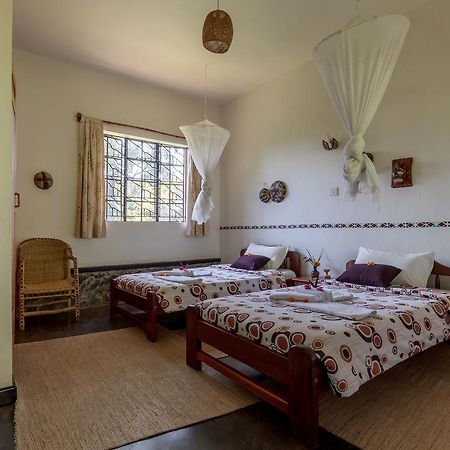 Travellers Rest Hotel Kisoro Esterno foto