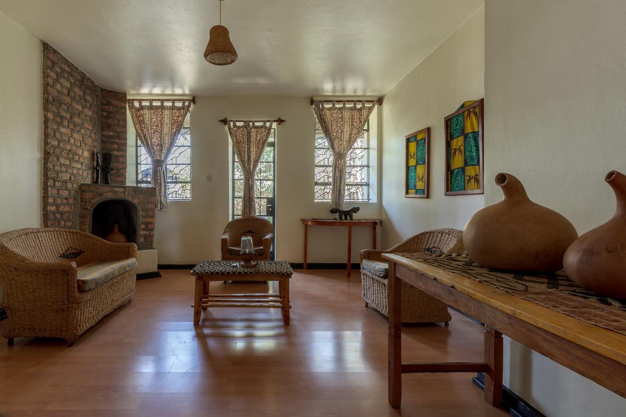 Travellers Rest Hotel Kisoro Esterno foto
